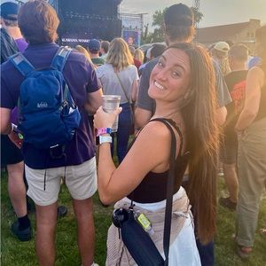 Meet your Posher, Kendra